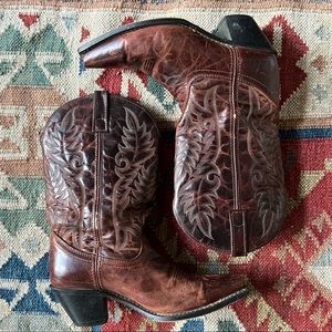Brown Leather Laredo Cowboy Boots, size 9